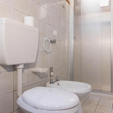 Sanziana Apartamento *