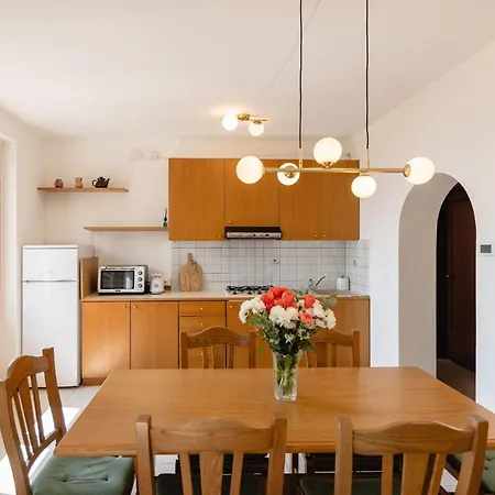 Sanziana Apartament *