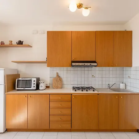 Apartament Sanziana