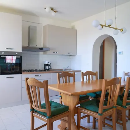 Sanziana Apartament *