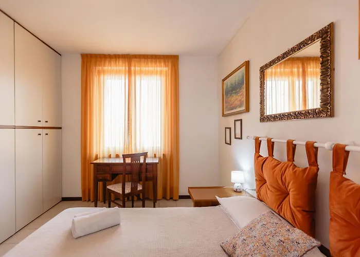 Apartament Sanziana *