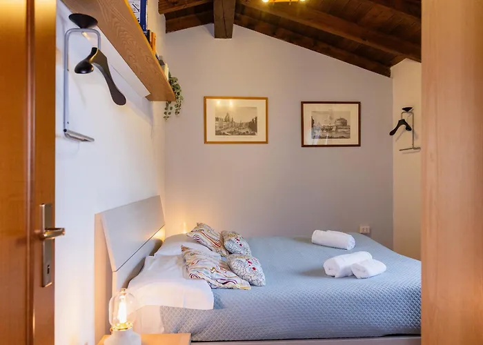 Sanziana Apartament *