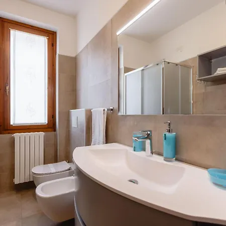 Sanziana メナッジョ