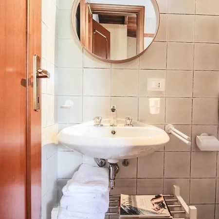 Apartment Sanziana *