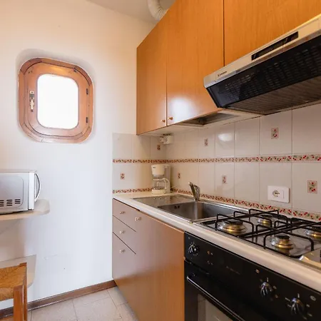 Sanziana Apartment *